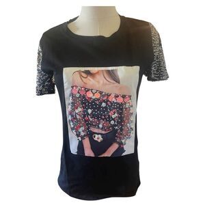 Miao Miao Graphic Sequin Sleeve Embellished Top Size Medium NWT